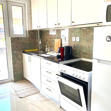 אתונה Quiet Near Subway And Acropolis 2 Bedrooms Apt מראה חיצוני תמונה