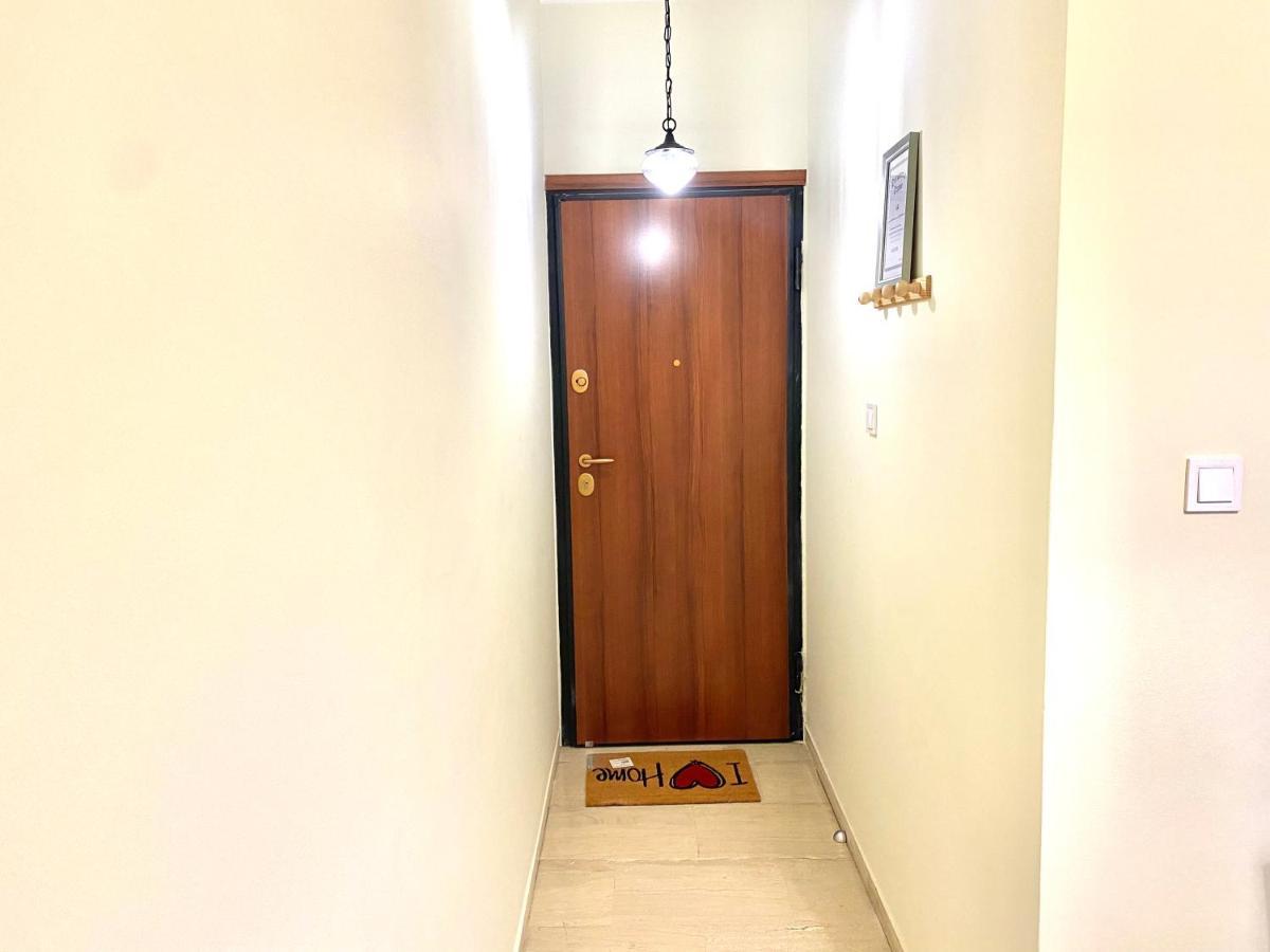 אתונה Quiet Near Subway And Acropolis 2 Bedrooms Apt מראה חיצוני תמונה