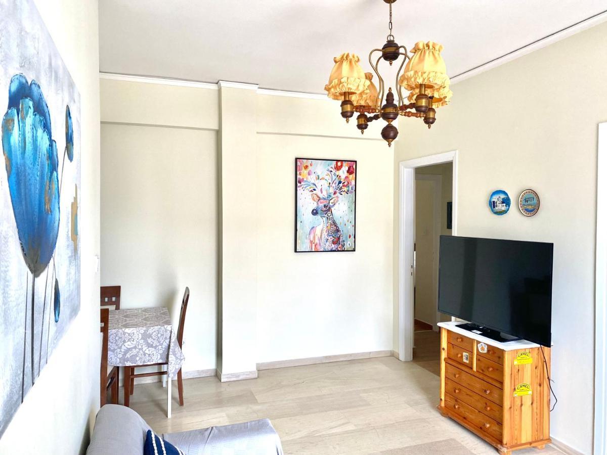 אתונה Quiet Near Subway And Acropolis 2 Bedrooms Apt מראה חיצוני תמונה