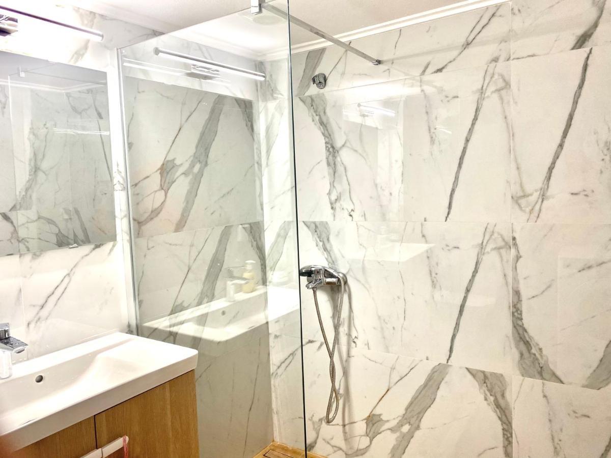 אתונה Quiet Near Subway And Acropolis 2 Bedrooms Apt מראה חיצוני תמונה