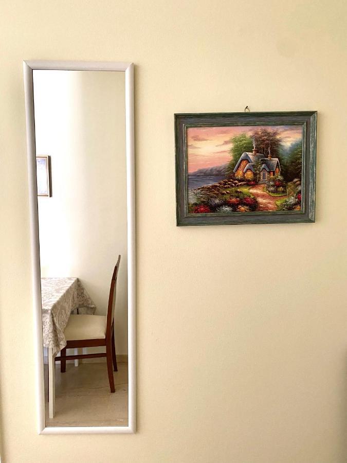 אתונה Quiet Near Subway And Acropolis 2 Bedrooms Apt מראה חיצוני תמונה